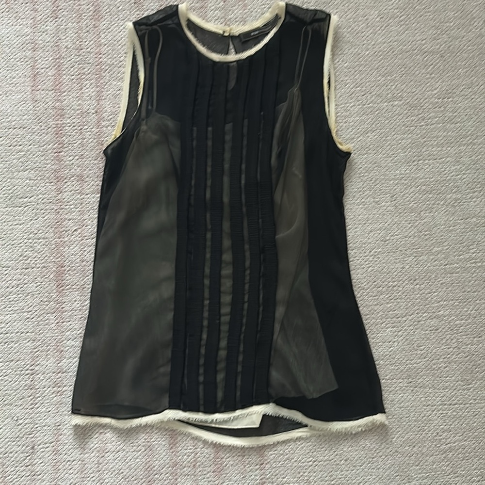 BCBG top